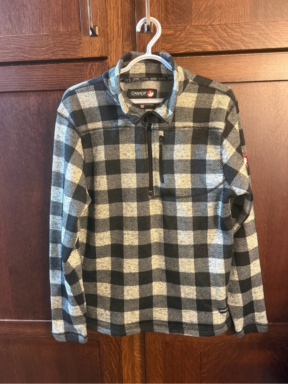 Canada Weather Gear Men's Black & White Check Half-Zip Pullover
